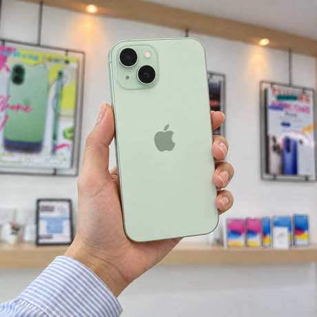 iPhone 15